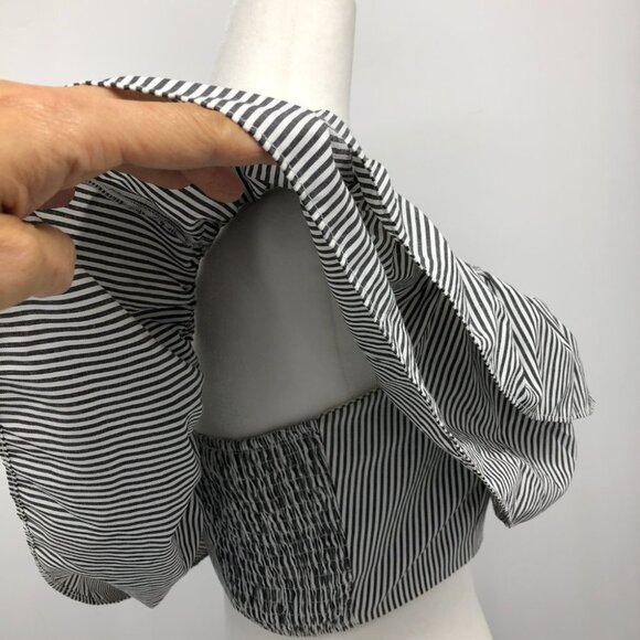Do+Be Black & White Striped Ruffle Top Crop Top size M - Picture 6 of 11